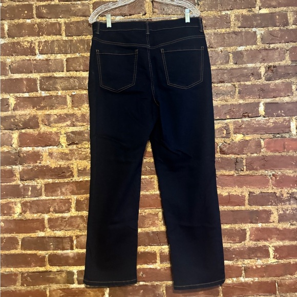 Gloria Vanderbilt Women’s Jeans Dark Wash Size 14S / Straight Leg (Like New) - Picture 3 of 9